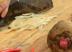 Illustration of how to mix pickles with pimples 1