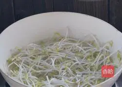 Illustration of how to make Yinya fried vermicelli 8