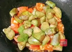 Illustration of how to cook eggplant with tomatoes 11