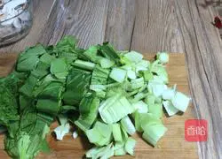 Illustration of how to stir-fry Chinese cabbage with mushrooms 3