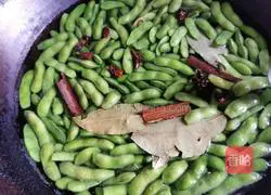 Illustration of how to make salted edamame 4