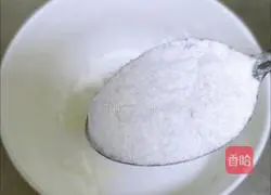 Illustration of how to make salt and pepper lotus root slices 4