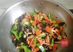 五彩Illustration of how to make King Oyster Mushroom 11