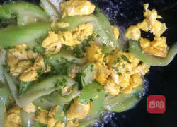 Illustration of how to make luffa and scrambled eggs 11