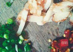 Illustration of how to make onions and carrots 1