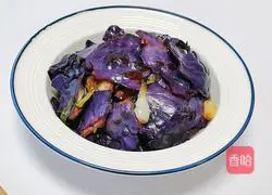 Illustration of how to make spicy and sour purple cabbage 11
