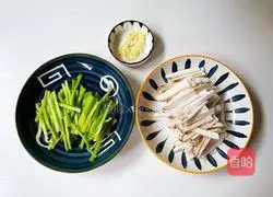 Fried Pleurotus eryngii with green pepper Illustration of how to do it 2