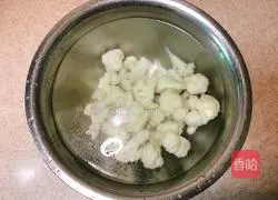 Illustration of how to make fungus mixed with cauliflower 7