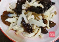 Illustration of how to make king oyster mushrooms with fungus (cold dish) 4