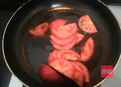 Illustration of how to stir-fry tomatoes and zucchini 9