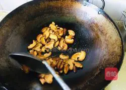 Illustration of how to make oyster sauce, mushrooms and rapeseed 4