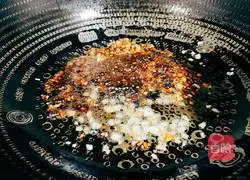 Illustration of how to make minced garlic okra 10