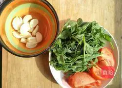 Illustration of how to cook pea tips (bean sprouts) with tomatoes 1