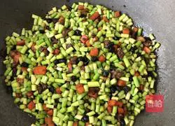 Illustration of how to make a fly head 18