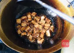 Illustration of making sauce-flavored tofu 8