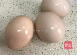 Stir-fried Illustration of how to make lettuce and eggs 1