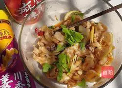 Illustration of how to make boneless chicken feet 8