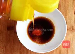 Illustration of how to make cold cucumber and cordyceps flowers 12