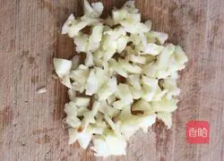 Illustration of how to make stir-fried amaranth with minced garlic 3