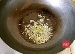 Illustration of how to make stir-fried lotus root slices 4