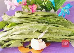 Illustration of how to make stir-fried lettuce 1