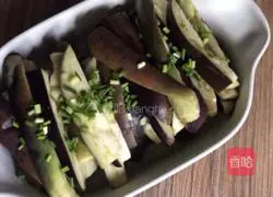 Chili Illustration of how to make pickled eggplant strips 8