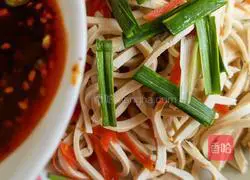 Illustration of how to make cold salad 5