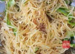 Illustration of how to make cold shredded potatoes 4