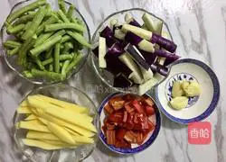 Illustration of three ways to make dry stir-fry vegetables 4