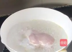 Illustration of how to make cold shredded chicken 7