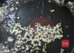 Illustration of how to make stir-fried water spinach 6