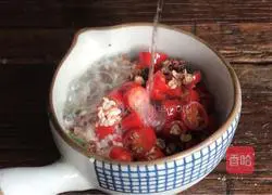 Illustration of how to make spicy cowpea twist 6