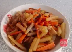 Illustration of how to make stir-fried potato strips with mushrooms 7