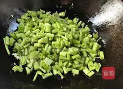 Illustration of how to make stir-fried water spinach stems with garlic 6