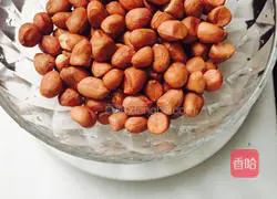 Illustration of how to make spiced peanuts 1