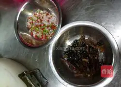 Illustration of how to cook dace with black bean sauce and stir-fried vegetables 2