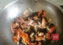 Illustration of how to make colorful king oyster mushrooms 10