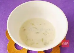 Illustration of how to stir-fry potatoes with onions and lotus roots 11