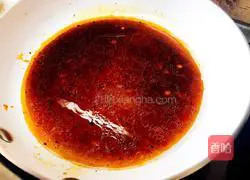 Illustration of how to make garlic mushrooms 10