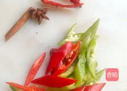 Illustration of how to make star anise, cinnamon and fragrant bamboo shoots 3