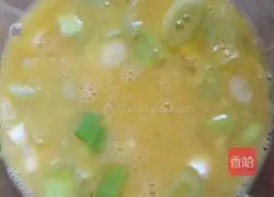 Illustration of how to make scrambled eggs with tomatoes 10