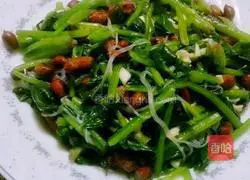 Illustration of how to mix spinach with peanuts 6