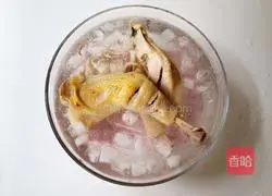 Illustration of how to make chicken thighs with scallion oil 5