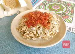 Illustration of how to steam locust flowers 15