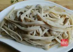 Illustration of how to make cold king oyster mushrooms 3