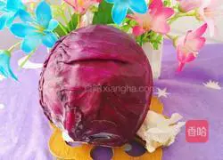 Illustration of how to make vegetarian fried purple cabbage 1