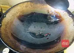 Illustration of how to make cold fern root powder 5