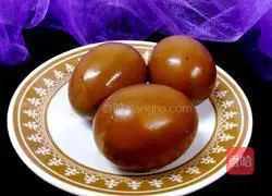 Illustration of how to make hillbilly braised eggs 12