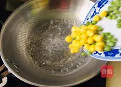 Recipe for Stir-fried Ginkgo Green Beans and Lily 2