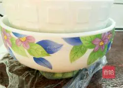 Illustration of how to make quick pickled cucumbers and pickles 7